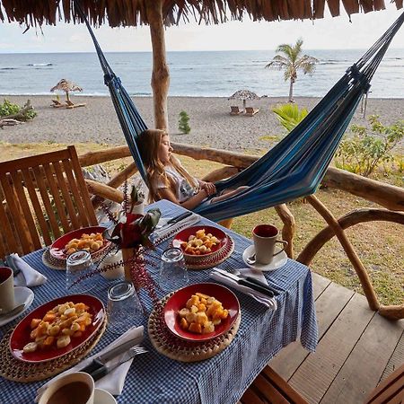 Friendly Beach Looukeureus Exterior foto